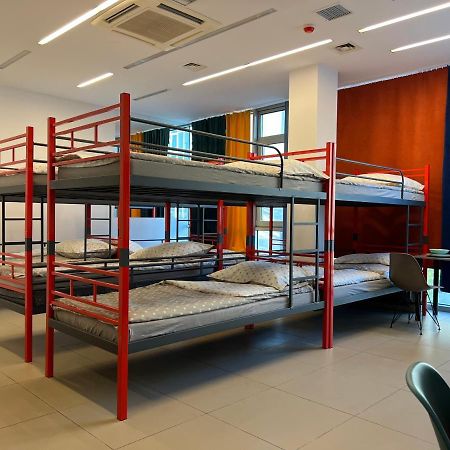 Hostel Fuchs วอร์ซอ ภายนอก รูปภาพ