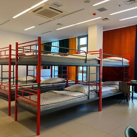 Hostel Fuchs วอร์ซอ ภายนอก รูปภาพ