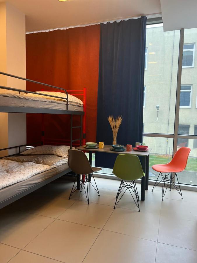 Hostel Fuchs วอร์ซอ ภายนอก รูปภาพ
