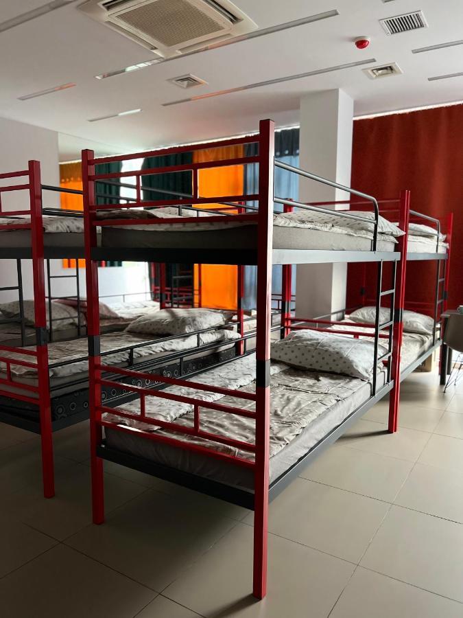 Hostel Fuchs วอร์ซอ ภายนอก รูปภาพ